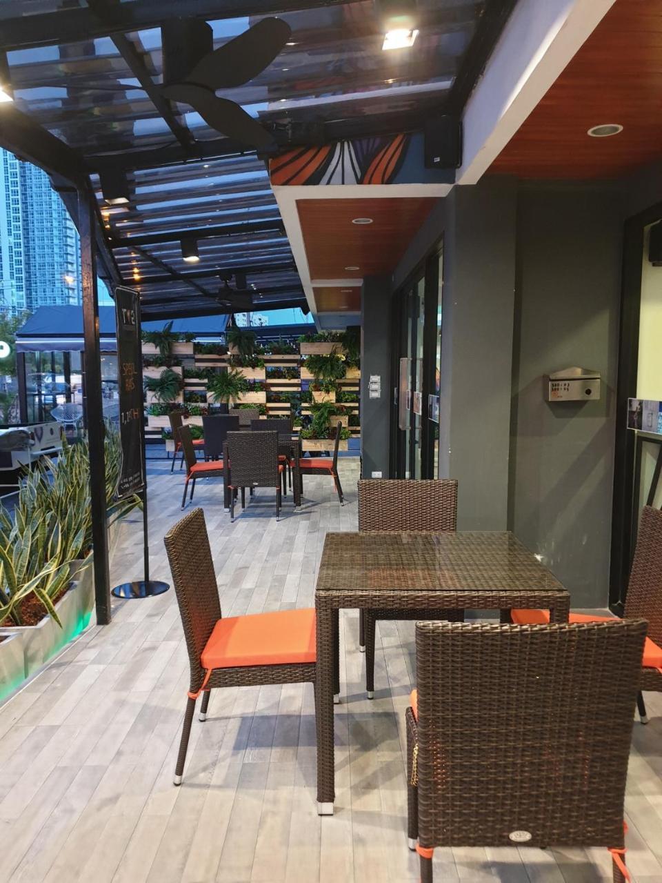 芭堤雅乔木提恩t2酒店 乔木提恩海滩 外观 照片